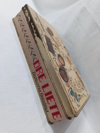 Scatola in latta Perugina vintage