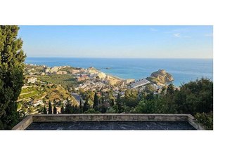 Chalet en venta en Almuñecar en Almuñécar