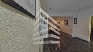 Ático en venta en El Turó de la Peira en Barcelona