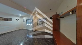 Ático en venta en El Turó de la Peira en Barcelona