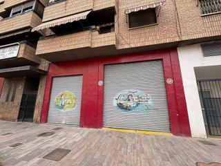 Local comercial en alquiler en Arrancapins en Valencia