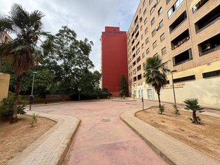 Local comercial en alquiler en Arrancapins en Valencia