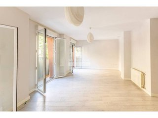 Piso en venta en Arrancapins en Valencia