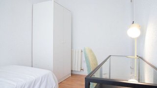 Piso en venta en Palomeras bajas en Madrid
