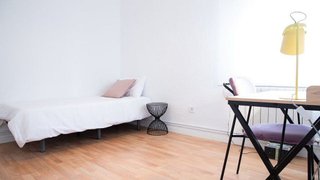 Piso en venta en Palomeras bajas en Madrid
