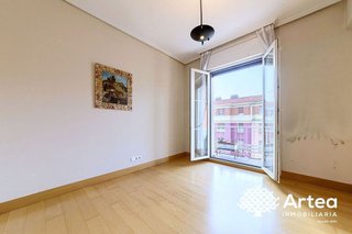 Piso en venta en San Pedro de Deusto-La Ribera en Bilbao