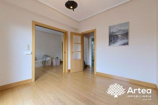 Piso en venta en San Pedro de Deusto-La Ribera en Bilbao