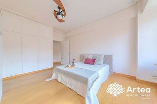 Piso en venta en San Pedro de Deusto-La Ribera en Bilbao