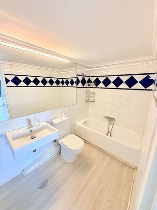 Piso en venta en Cortes - Huertas en Madrid