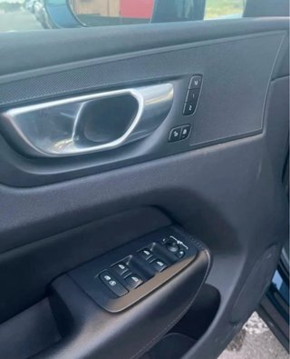 VOLVO XC60 2024