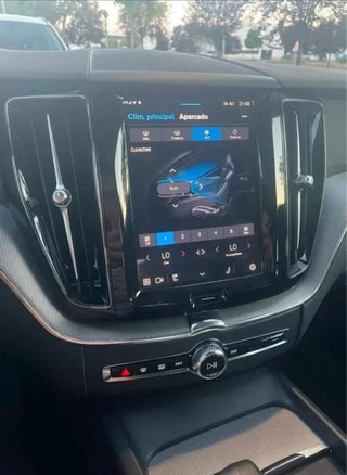 VOLVO XC60 2024