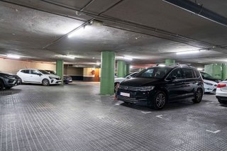 Garaje en alquiler en La Sagrada Família en Barcelona