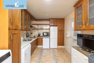 Casa adosada en venta en Almanjáyar en Granada
