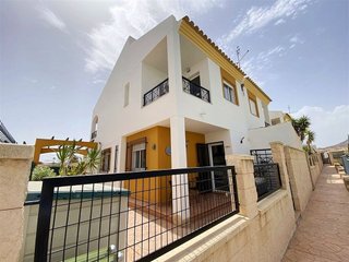 Casa pareada en venta en Zurgena