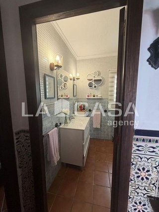Chalet en venta en La Granja-La Colina-Los Pastores en Algeciras