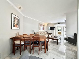 Casa adosada en venta en La Dama de Noche-La Alzambra en Marbella
