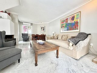 Casa adosada en venta en La Dama de Noche-La Alzambra en Marbella
