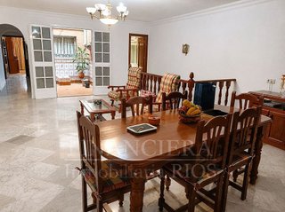Casa en venta en La Paz en Alcalá de Guadaira