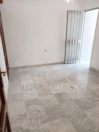 Casa en venta en La Paz en Alcalá de Guadaira