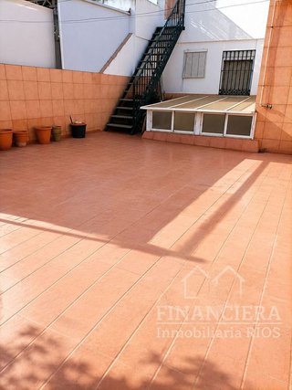 Casa en venta en La Paz en Alcalá de Guadaira