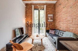 Piso en venta en El Camp de l'Arpa del Clot en Barcelona