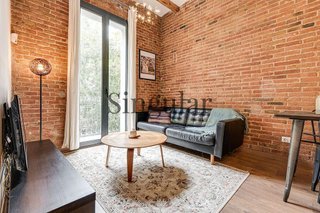 Piso en venta en El Camp de l'Arpa del Clot en Barcelona