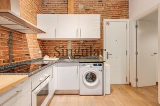Piso en venta en El Camp de l'Arpa del Clot en Barcelona