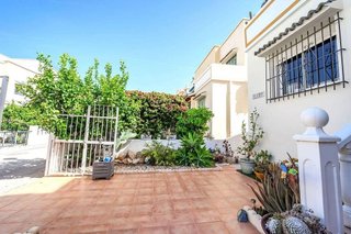 Casa adosada en venta en Altos - La Florida en Orihuela
