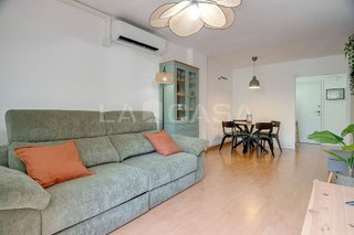 Piso en venta en La Verneda i la Pau en Barcelona