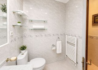 Piso en venta en La Paz en Madrid