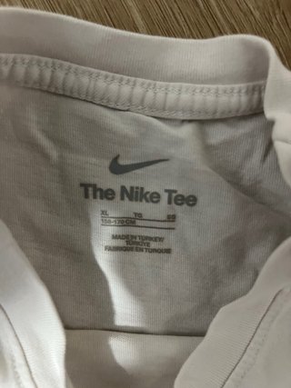 Camiseta Liverpool FC Nike Blanca para niños. XL