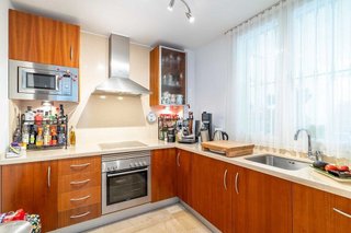 Piso en venta en Los Arqueros-Puerto del Almendro en Benahavís