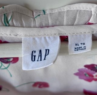 Blusa Gap floral talla 44
