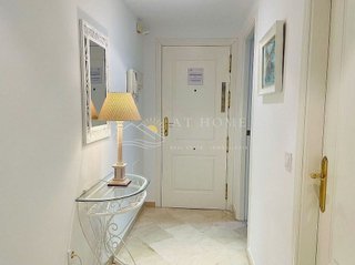 Piso en venta en La Puya - La Ermita en Marbella