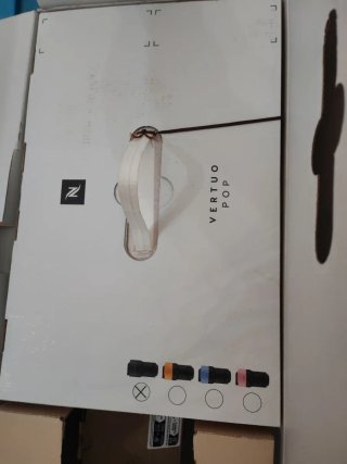Cafetera Nespresso Vertuo sin estrenar
