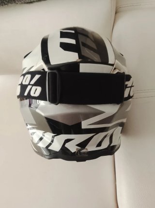 Casco Airoh y Gafas 100% Talla L