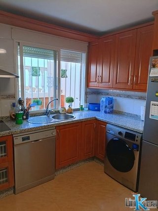 Casa adosada en venta en La Paz-Las Américas en Linares