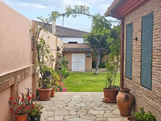 Chalet en venta en La Granja-La Colina-Los Pastores en Algeciras