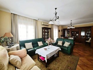 Chalet en venta en La Granja-La Colina-Los Pastores en Algeciras