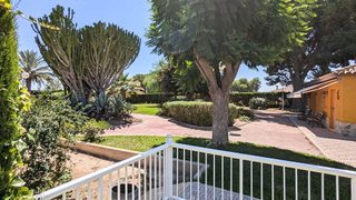 Chalet en venta en Las Bayas en Elche