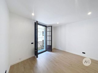 Piso en venta en El Raval en Barcelona
