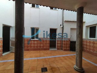 Chalet en venta en Bujalance