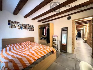 Piso en venta en El Raval en Barcelona