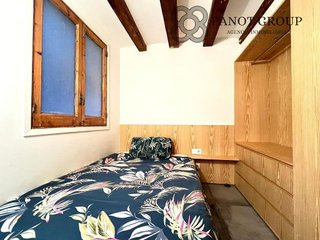 Piso en venta en El Raval en Barcelona