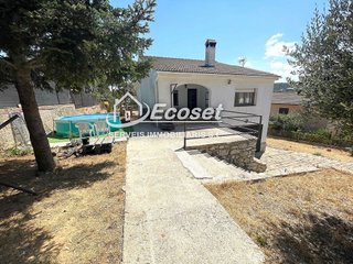 Chalet en venta en Vallirana