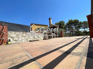 Chalet en venta en Vallirana