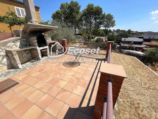 Chalet en venta en Vallirana