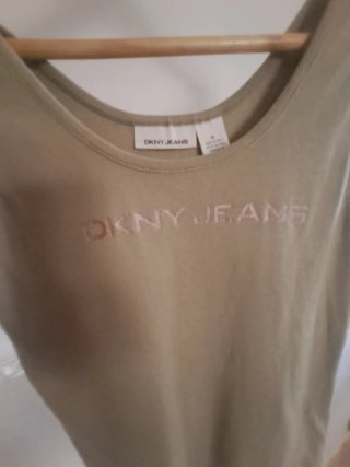 Lote camisetas DKNY JEANS y Levis.