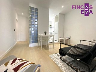 Piso en venta en El Raval en Barcelona
