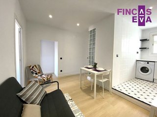 Piso en venta en El Raval en Barcelona
